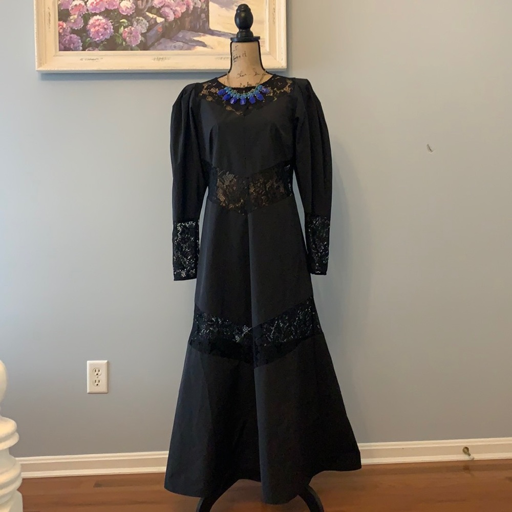 H$M black dress